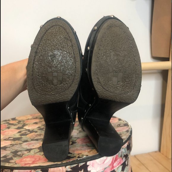 Dark academia Vince Camuto Canasta Studded Oxfords - Picture 4 of 6